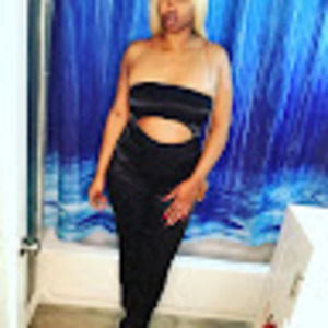 Meet your Posher, Deniyah